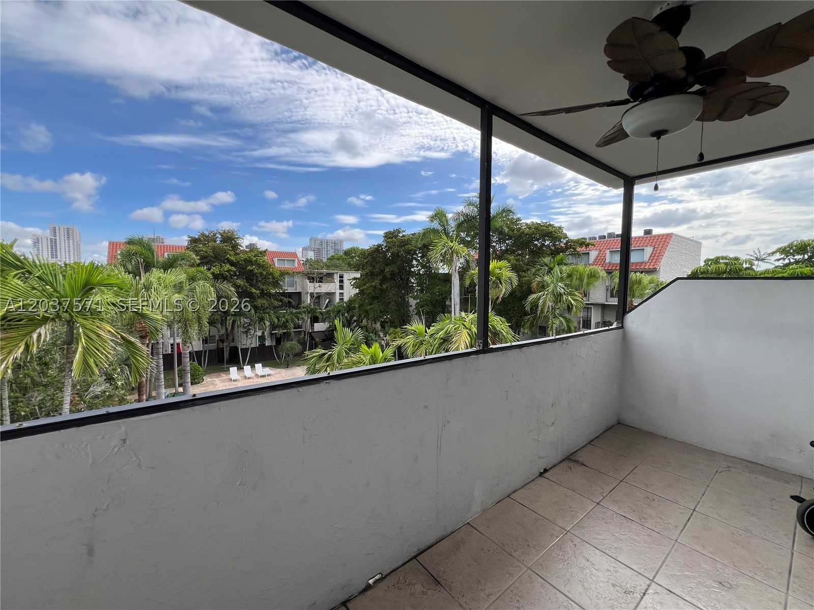 6886 N Kendall Dr #D407, Pinecrest FL 33156