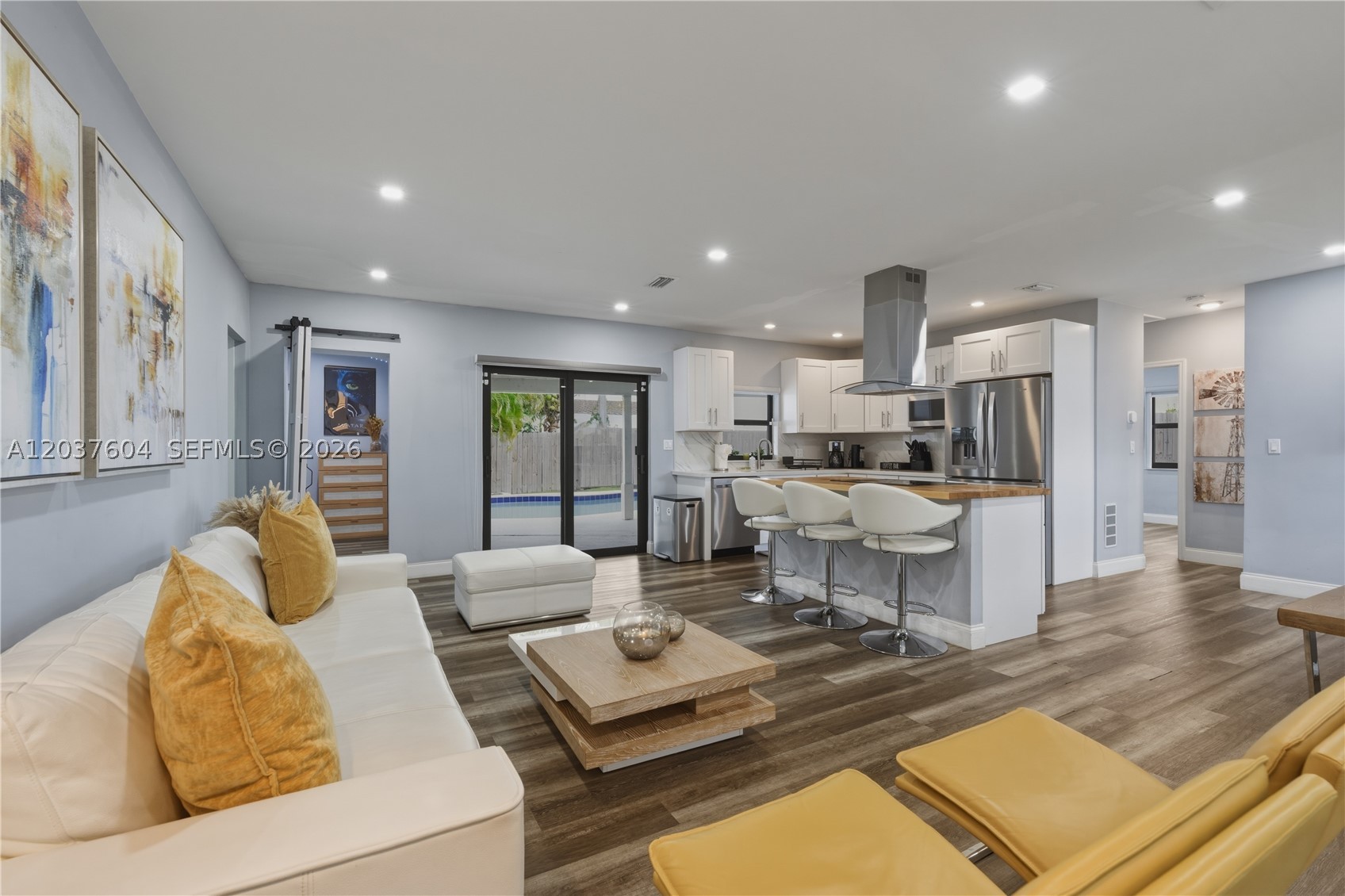7395 SW 39th St, Miami FL 33155