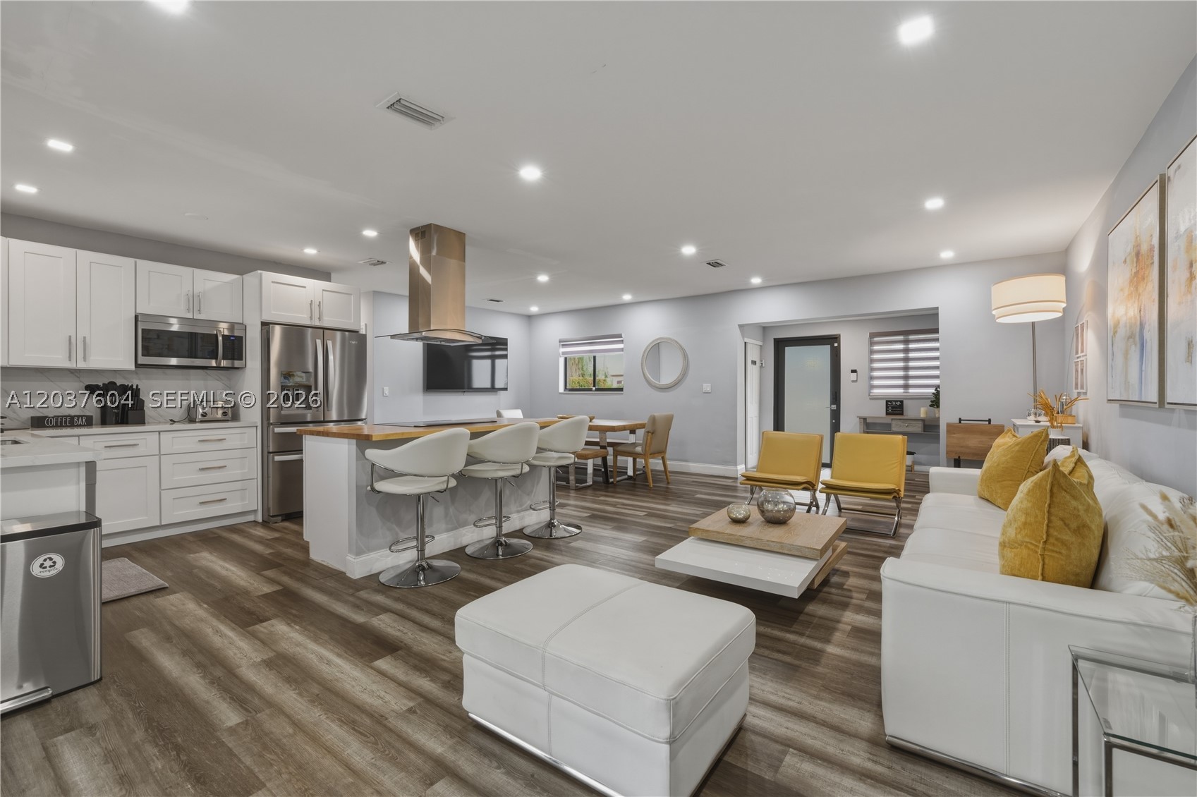 7395 SW 39th St, Miami FL 33155