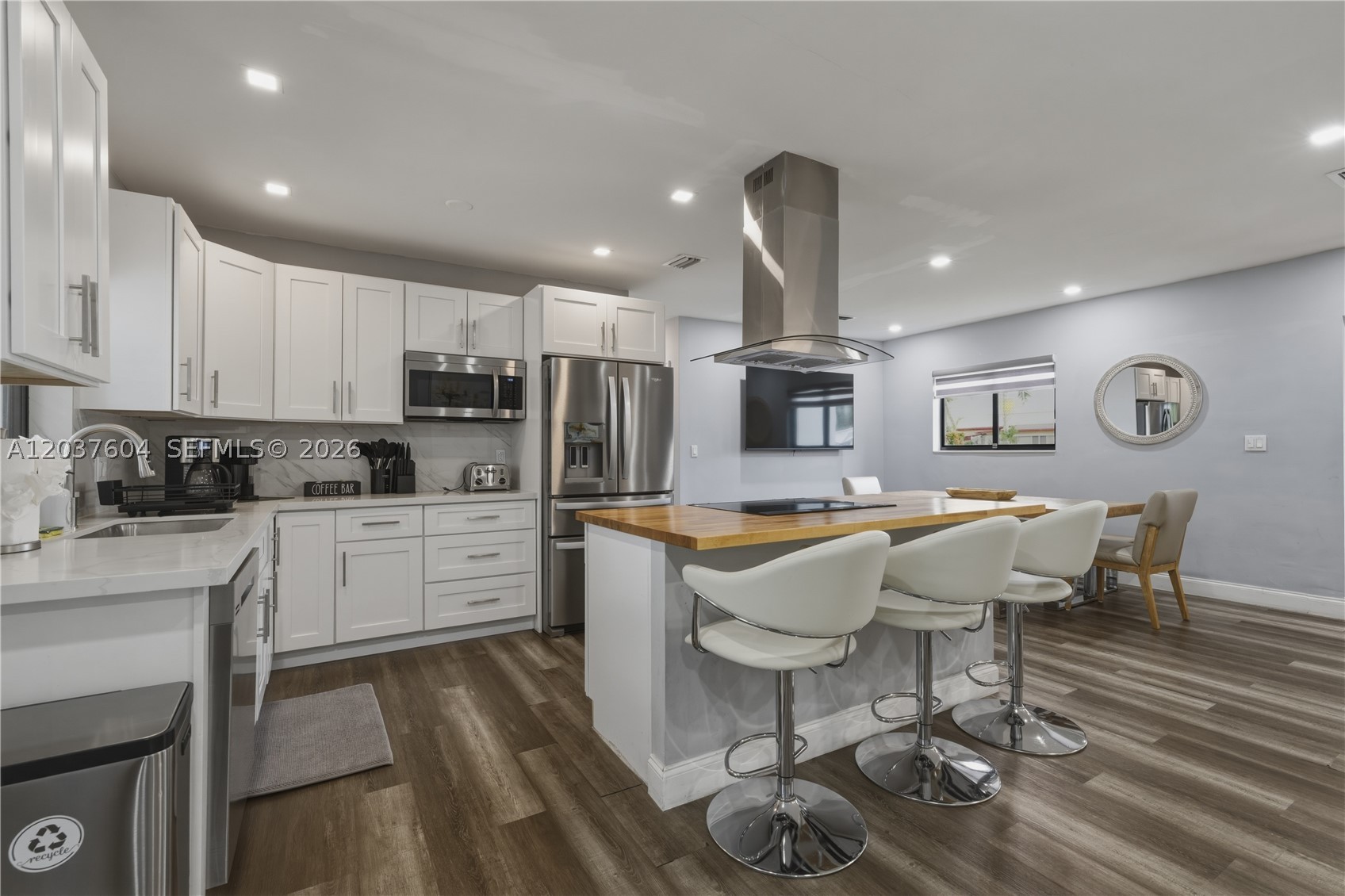 7395 SW 39th St, Miami FL 33155