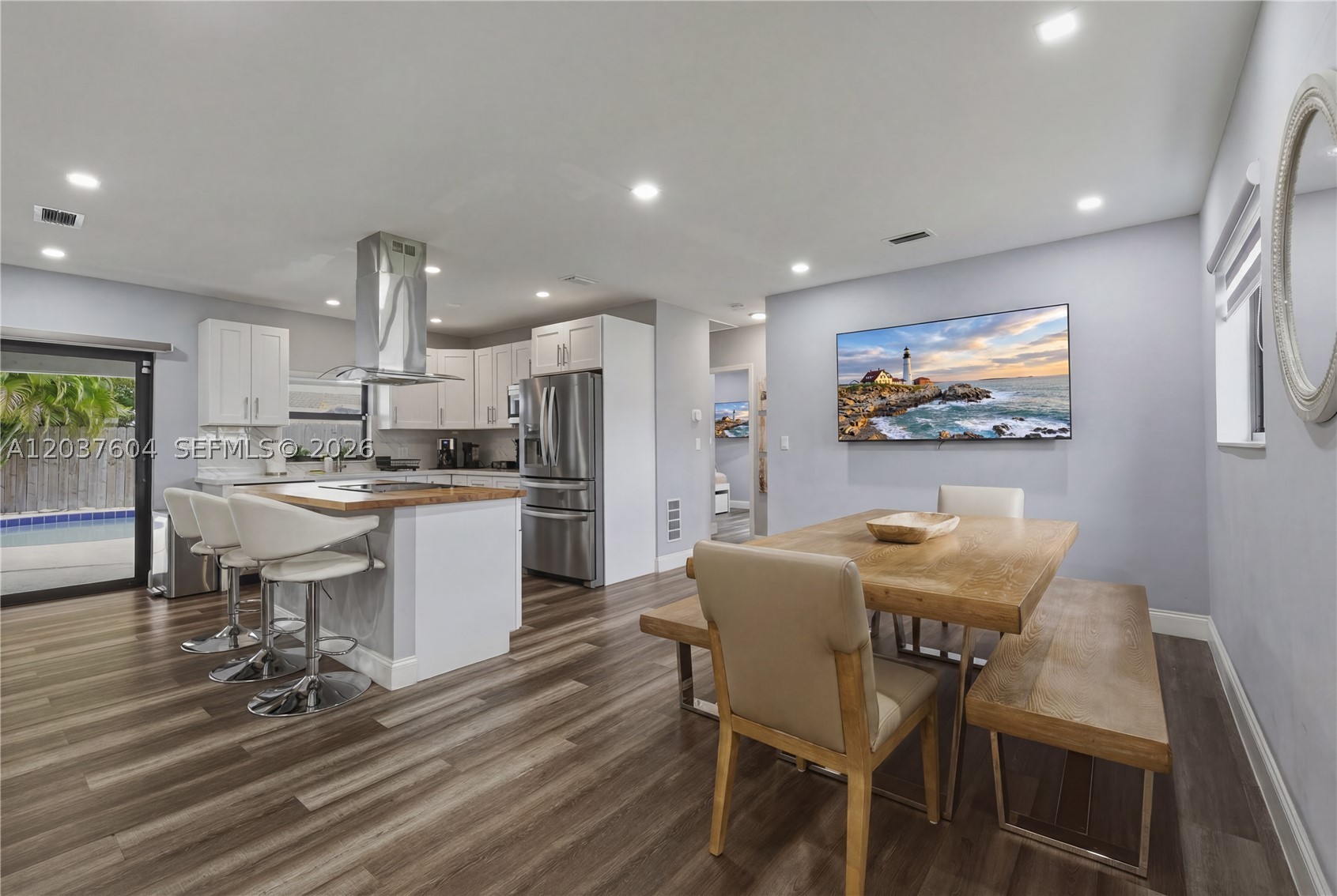 7395 SW 39th St, Miami FL 33155