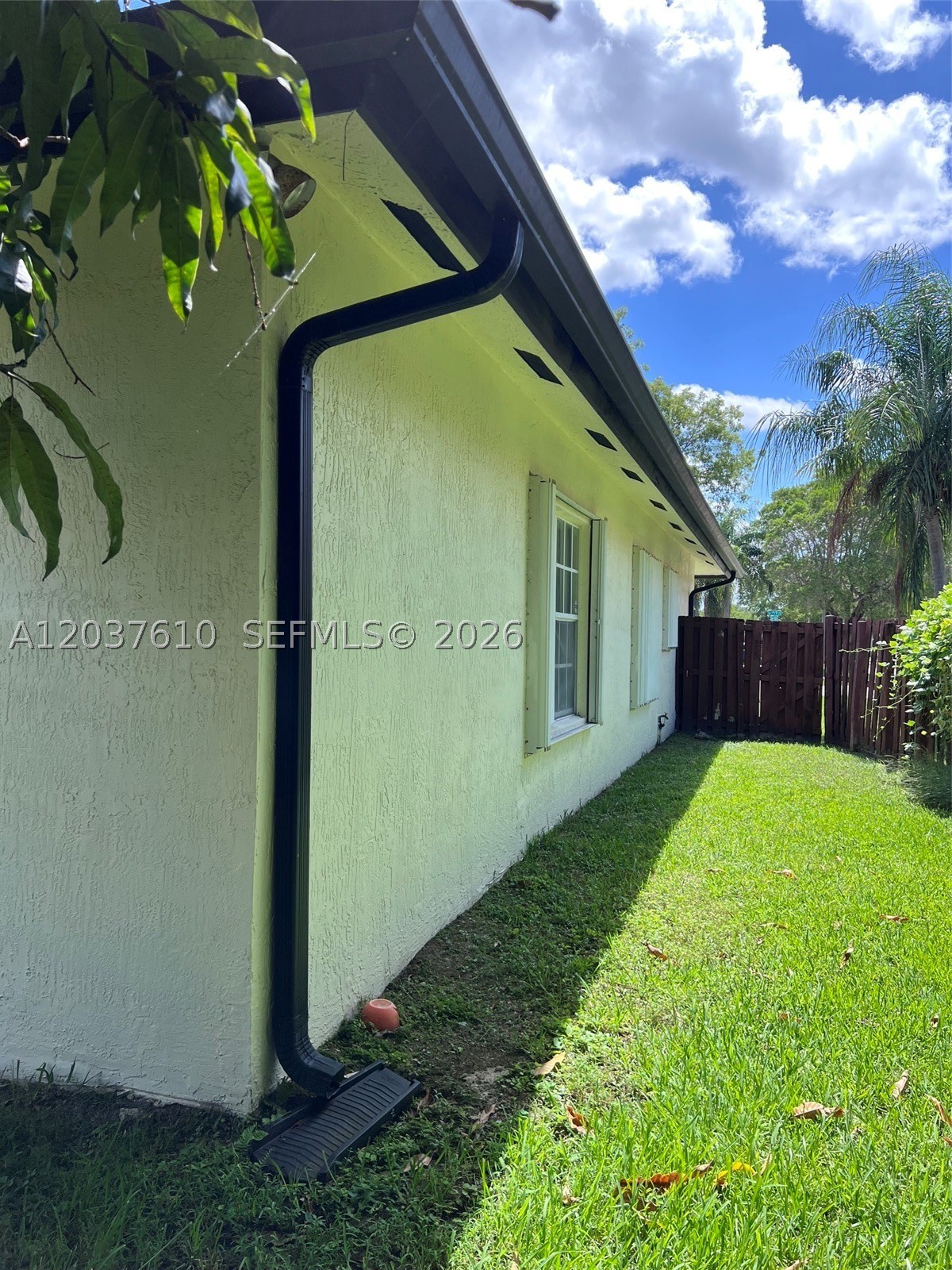 10155 SW 159th Ct, Miami FL 33196