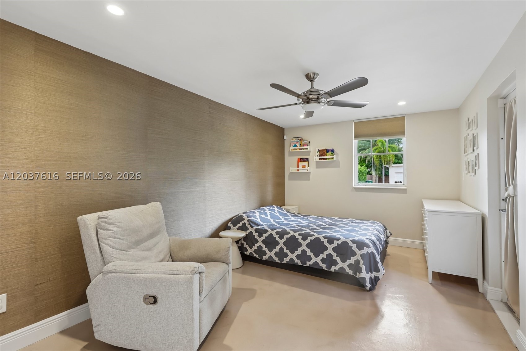 1140 NE 87th St, Miami FL 33138