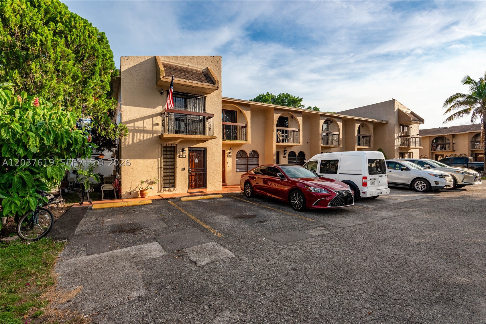 1052 W 79th St #11, Hialeah FL 33014