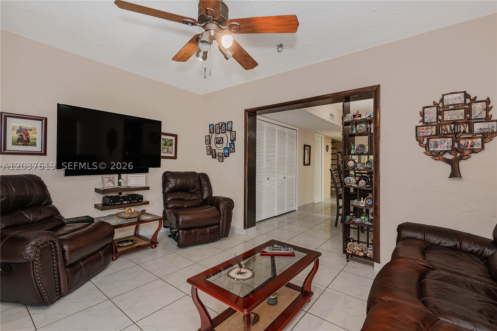 1052 W 79th St #11, Hialeah FL 33014