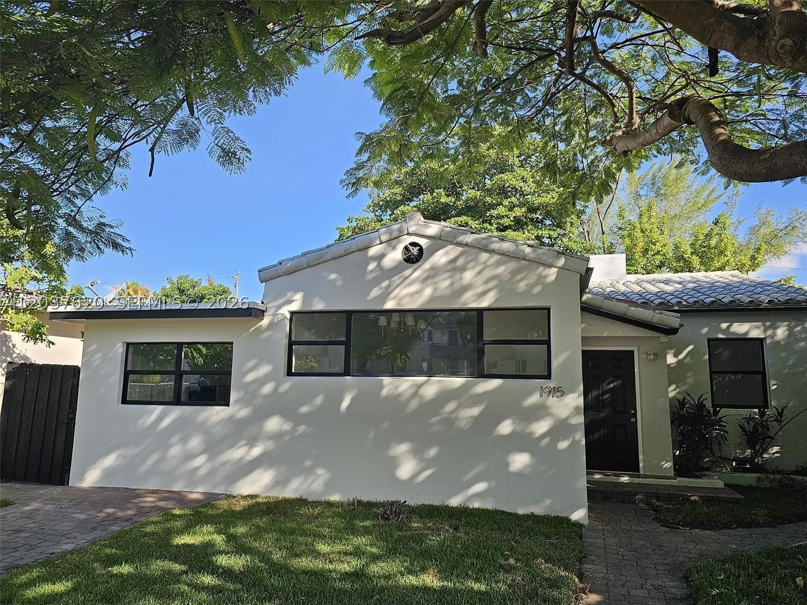 1915 Normandy Dr #-, Miami Beach FL 33141
