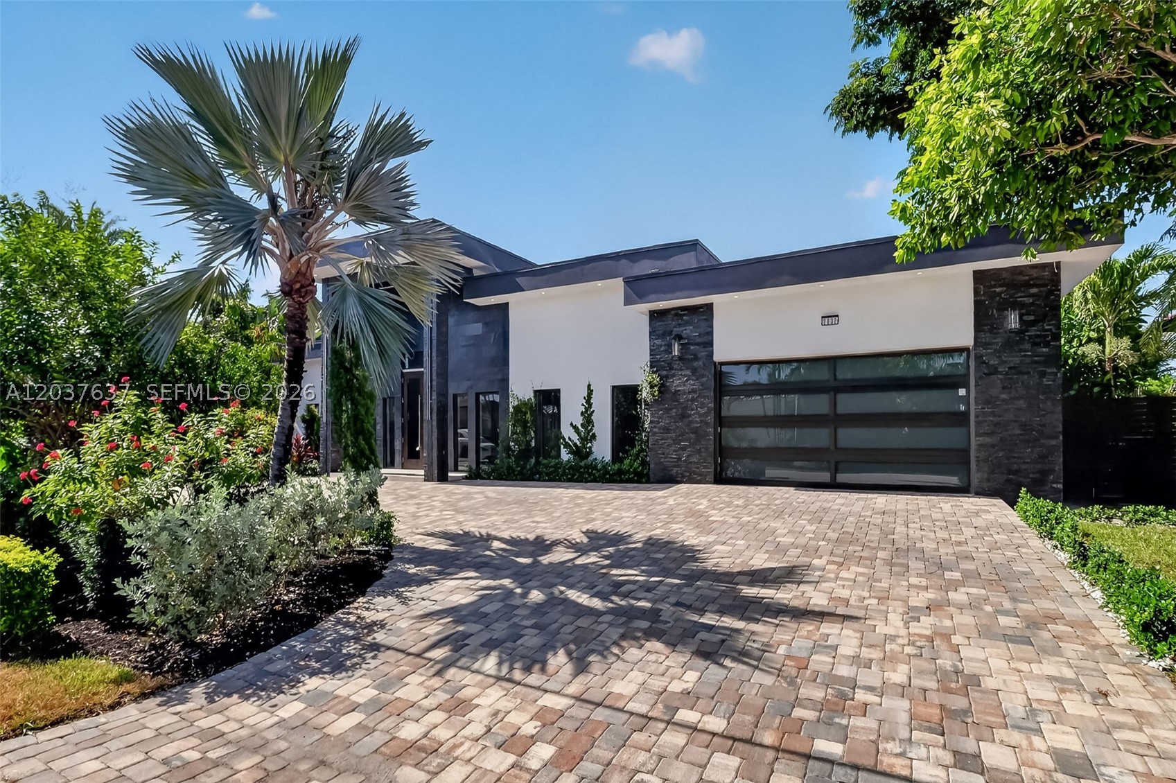2832 NE 24th Ct, Fort Lauderdale FL 33305