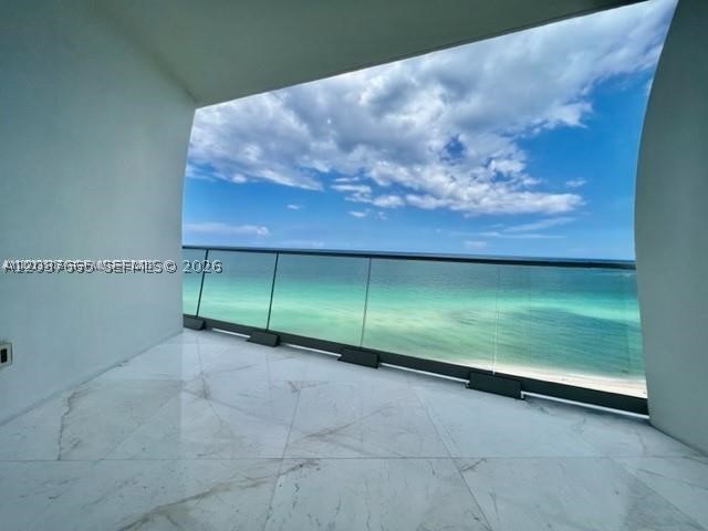 16901 Collins Ave #1104, Sunny Isles Beach FL 33160
