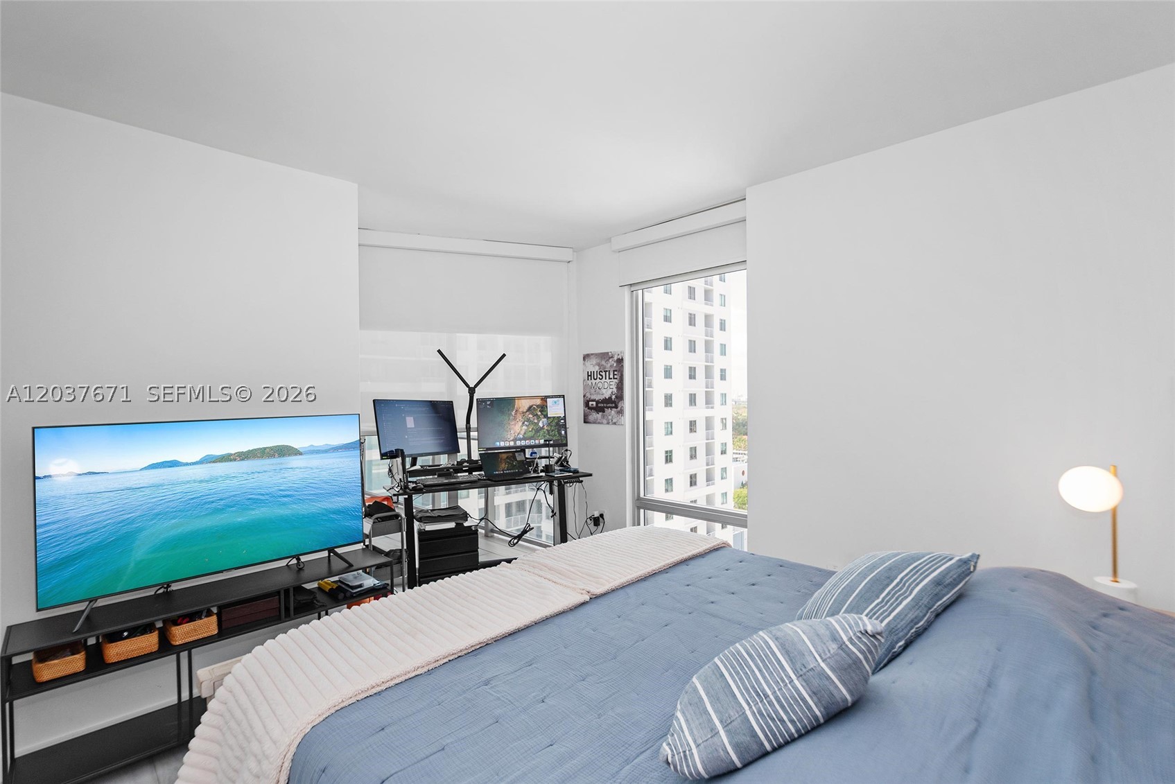 1010 SW 2nd Ave #1709, Miami FL 33130