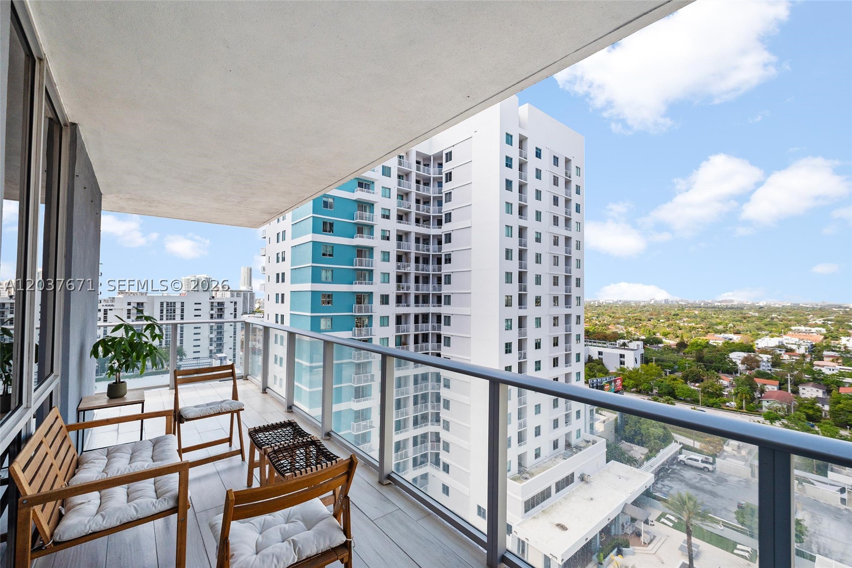 1010 SW 2nd Ave #1709, Miami FL 33130