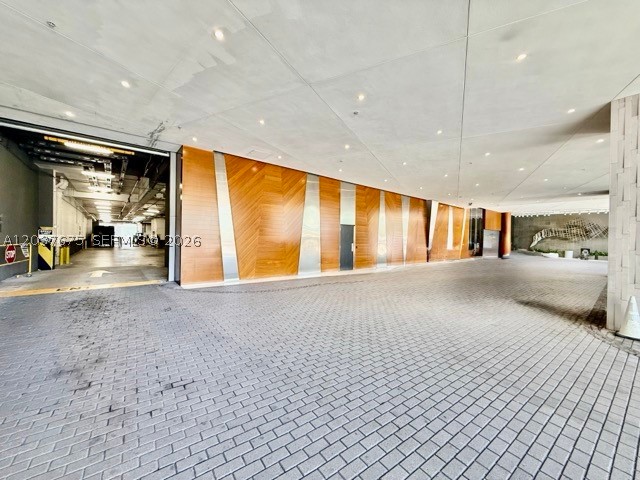 68 SE 6th St #2707, Miami FL 33131