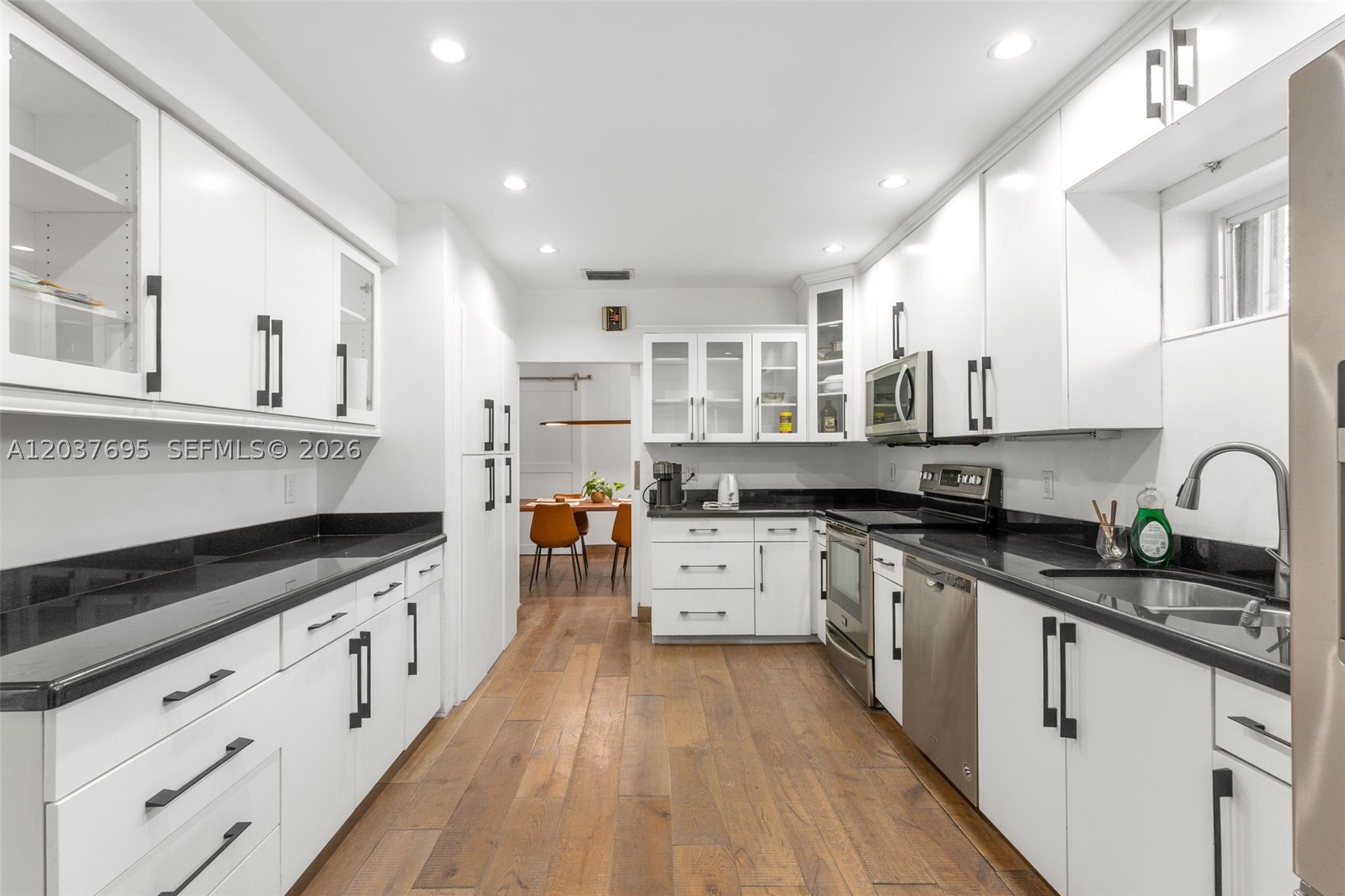 8220 Hawthorne Ave, Miami Beach FL 33141
