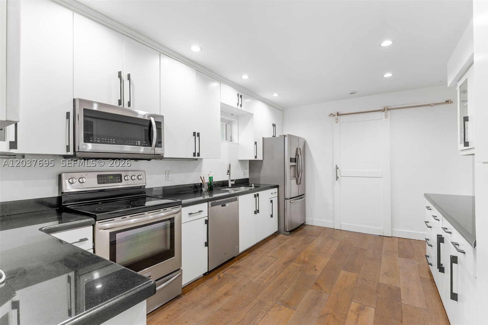 8220 Hawthorne Ave, Miami Beach FL 33141