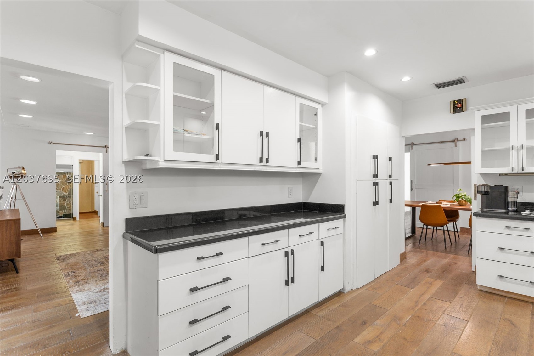 8220 Hawthorne Ave, Miami Beach FL 33141