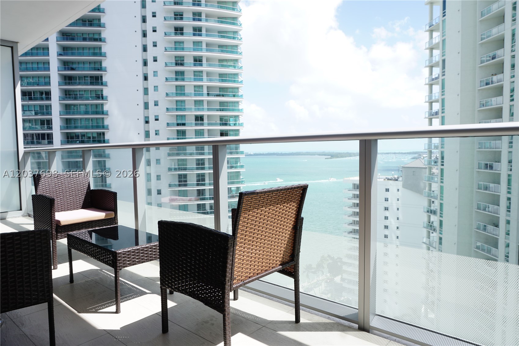 1300 Brickell Bay Dr #1904, Miami FL 33131
