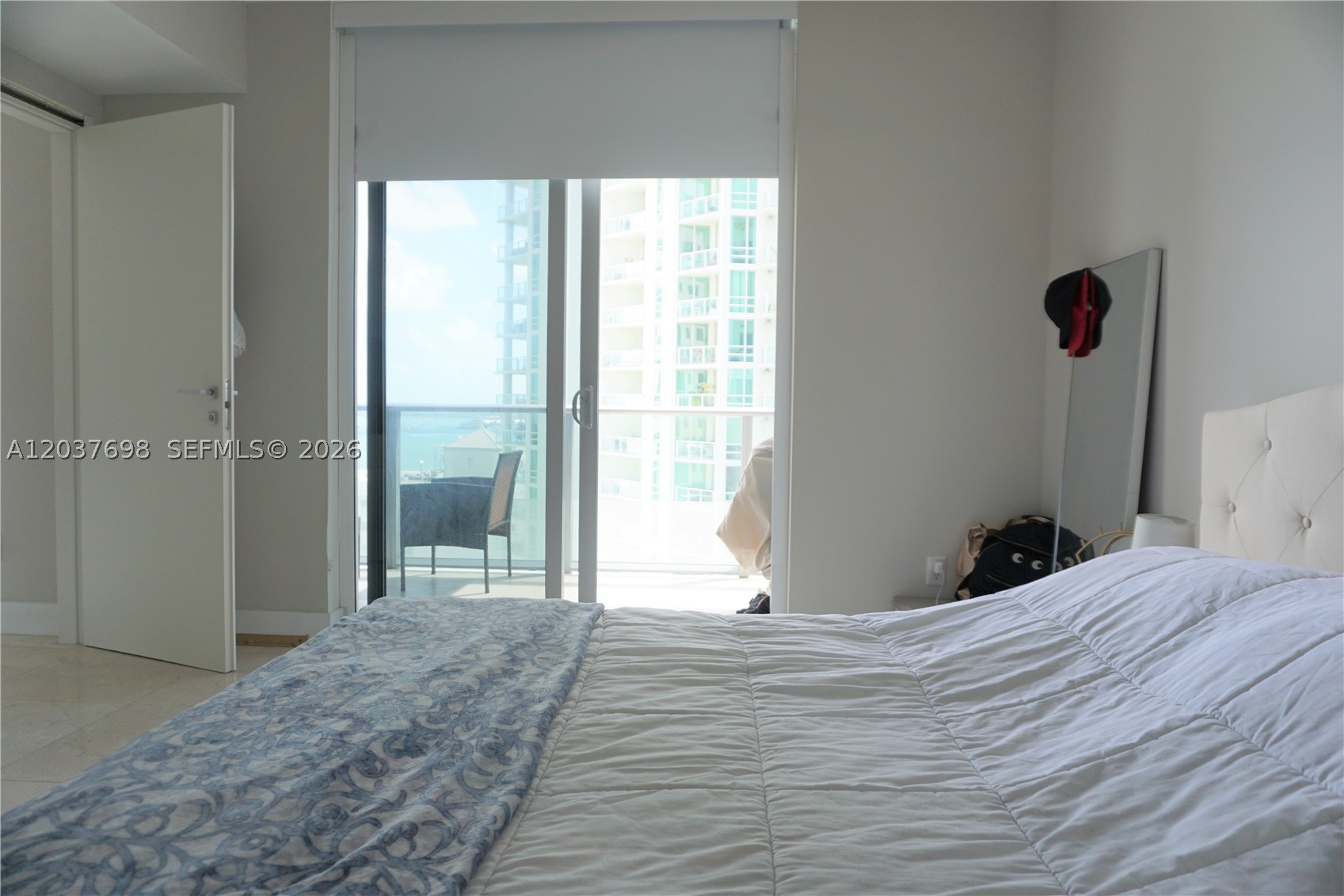 1300 Brickell Bay Dr #1904, Miami FL 33131