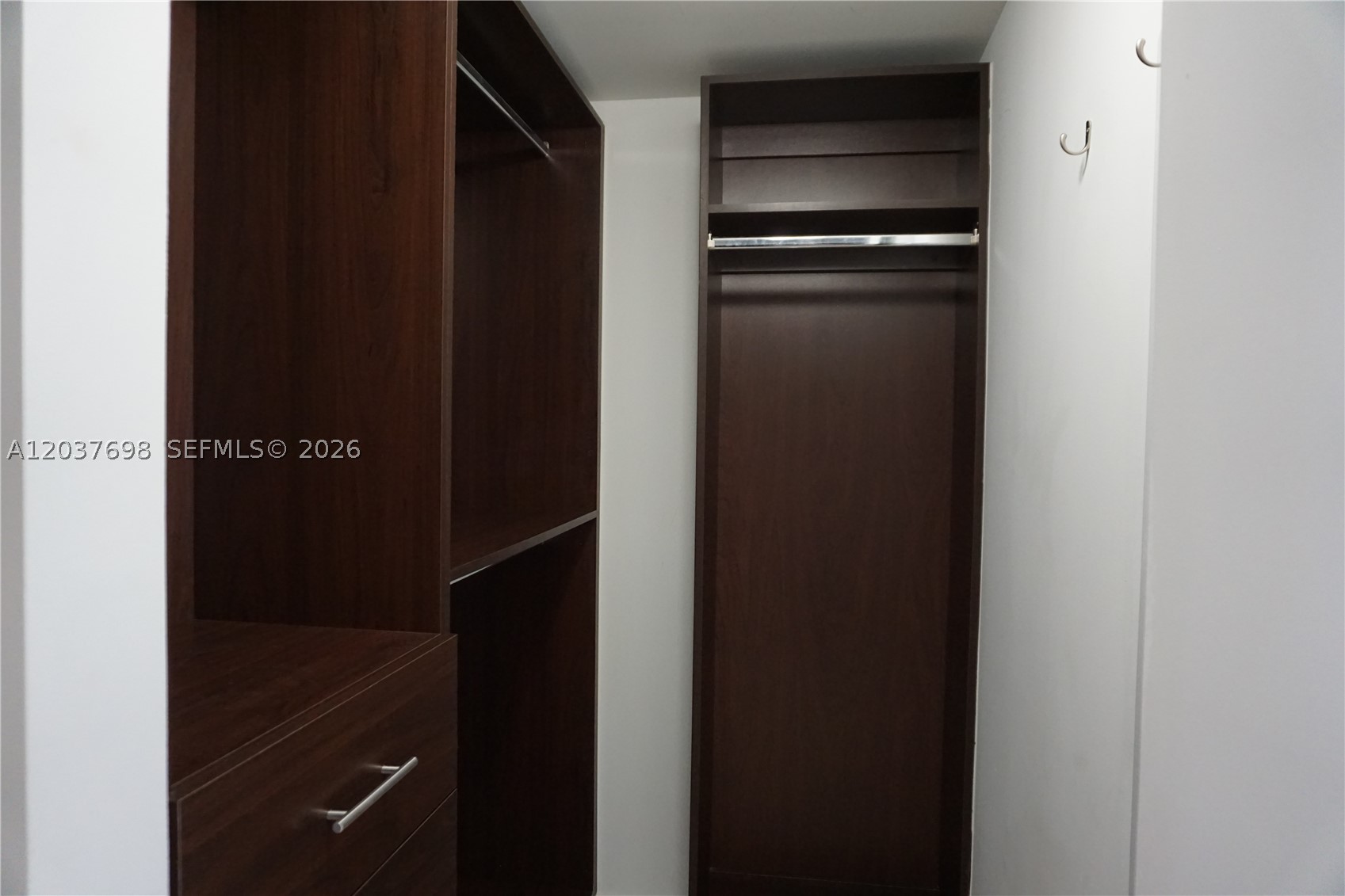 1300 Brickell Bay Dr #1904, Miami FL 33131