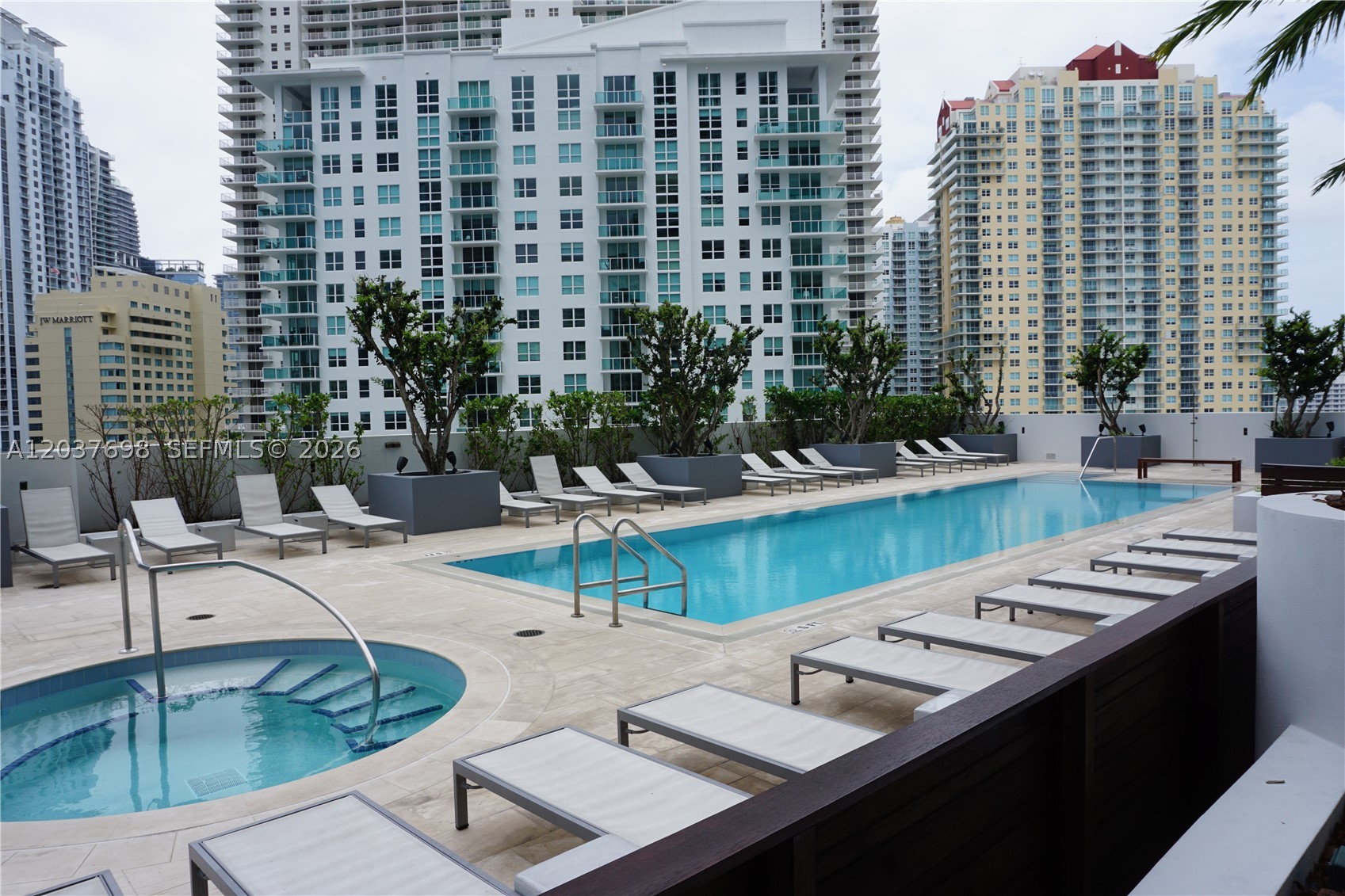 1300 Brickell Bay Dr #1904, Miami FL 33131