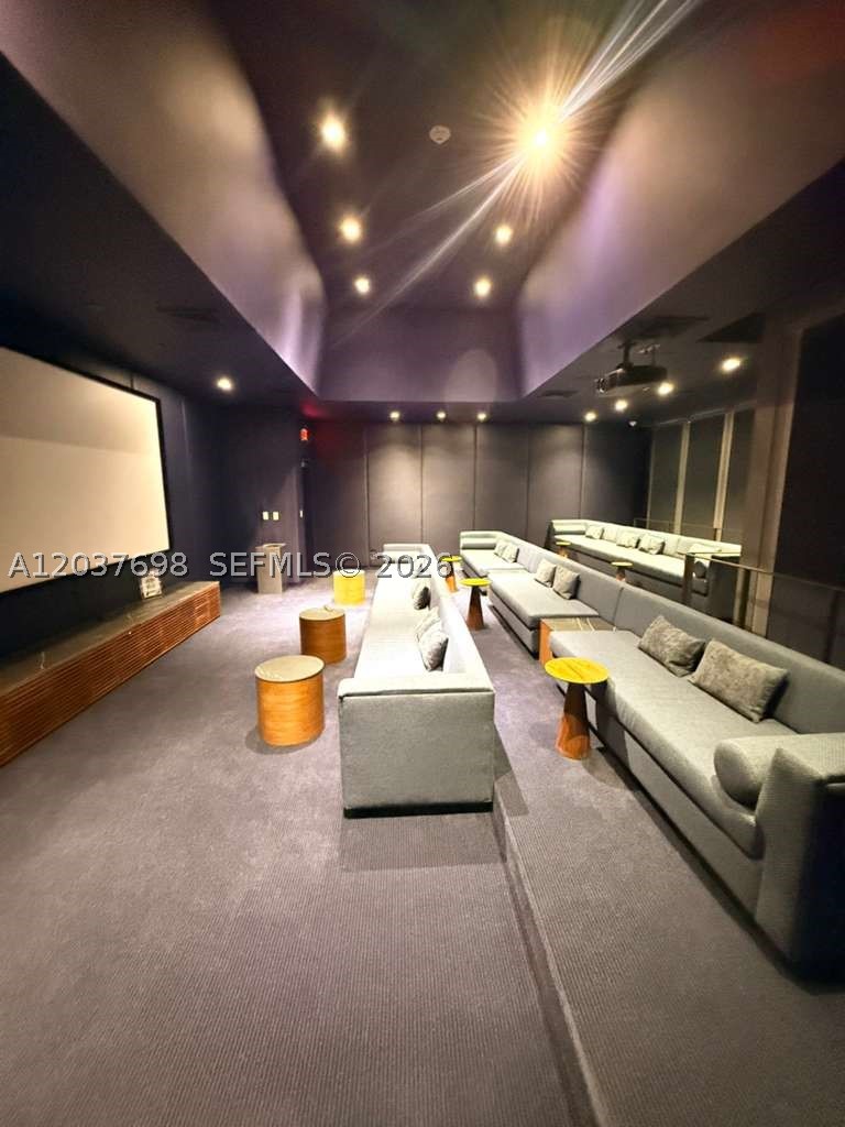 1300 Brickell Bay Dr #1904, Miami FL 33131