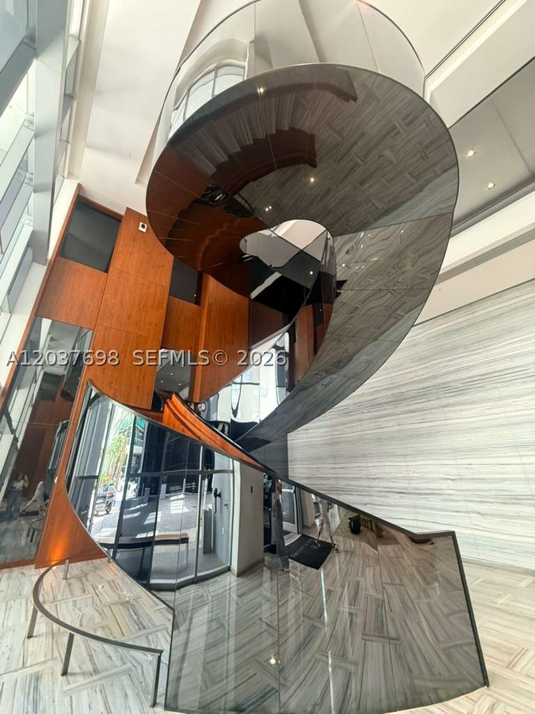 1300 Brickell Bay Dr #1904, Miami FL 33131
