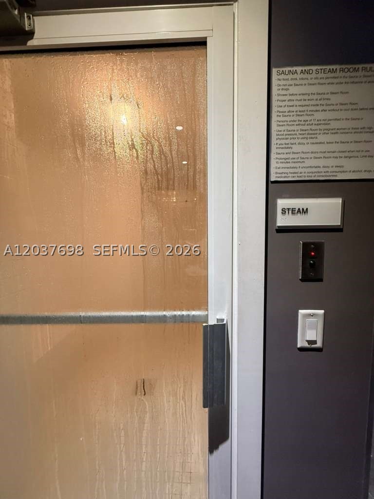 1300 Brickell Bay Dr #1904, Miami FL 33131