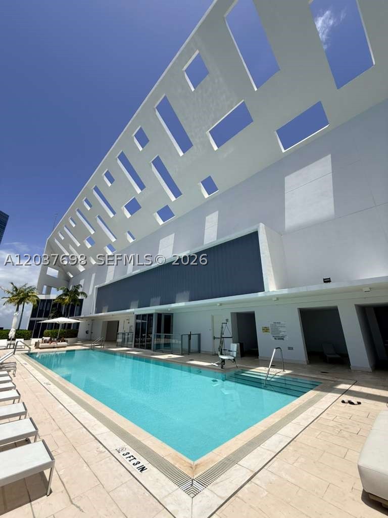 1300 Brickell Bay Dr #1904, Miami FL 33131