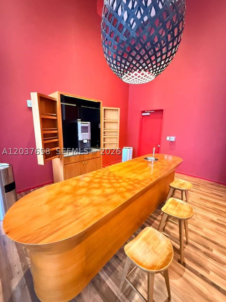 1300 Brickell Bay Dr #1904, Miami FL 33131