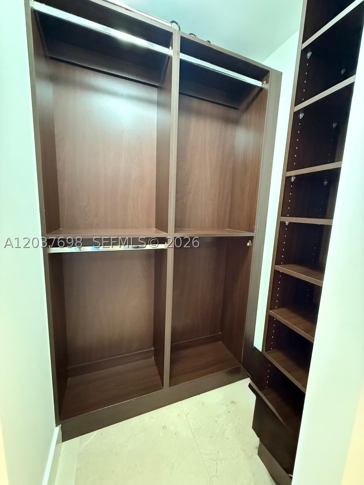 1300 Brickell Bay Dr #1904, Miami FL 33131