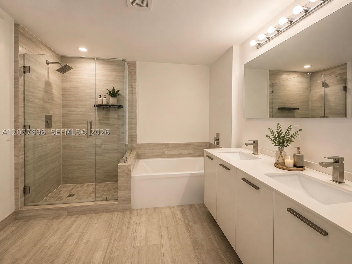 1300 Brickell Bay Dr #1904, Miami FL 33131
