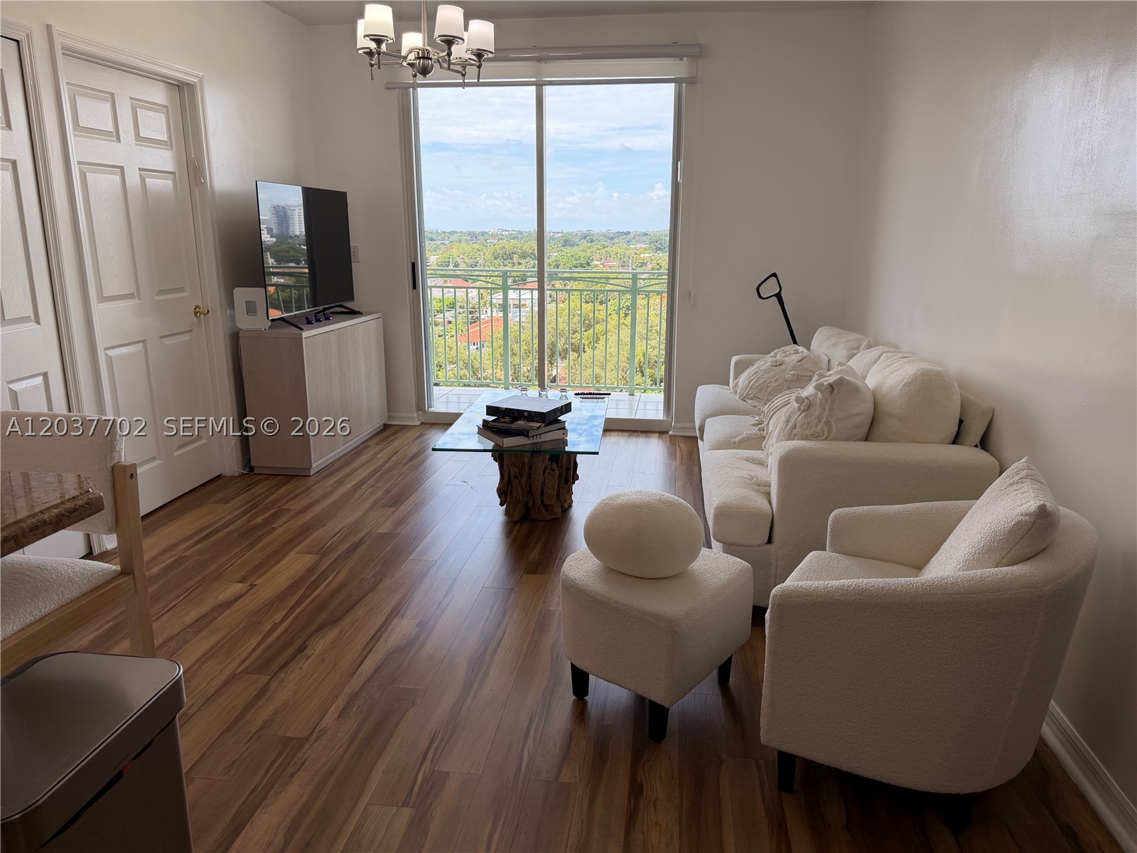3500 Coral Way #907, Miami FL 33145