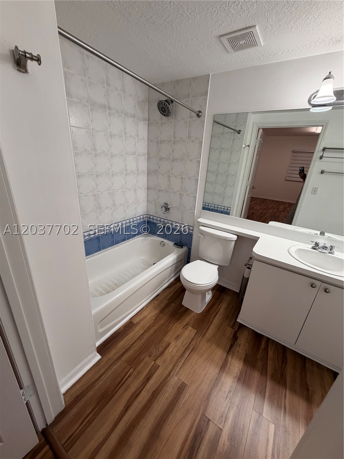3500 Coral Way #907, Miami FL 33145