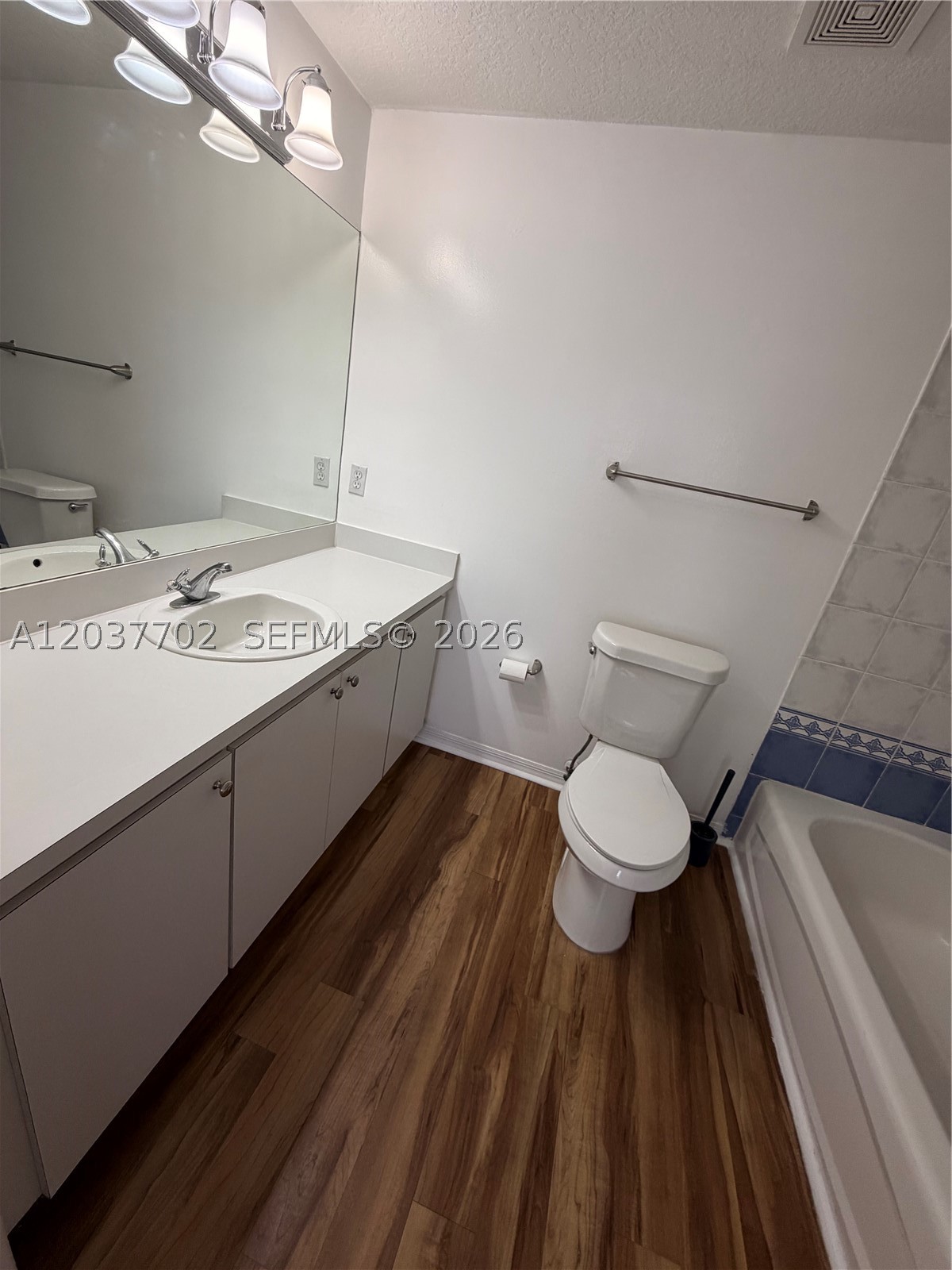 3500 Coral Way #907, Miami FL 33145
