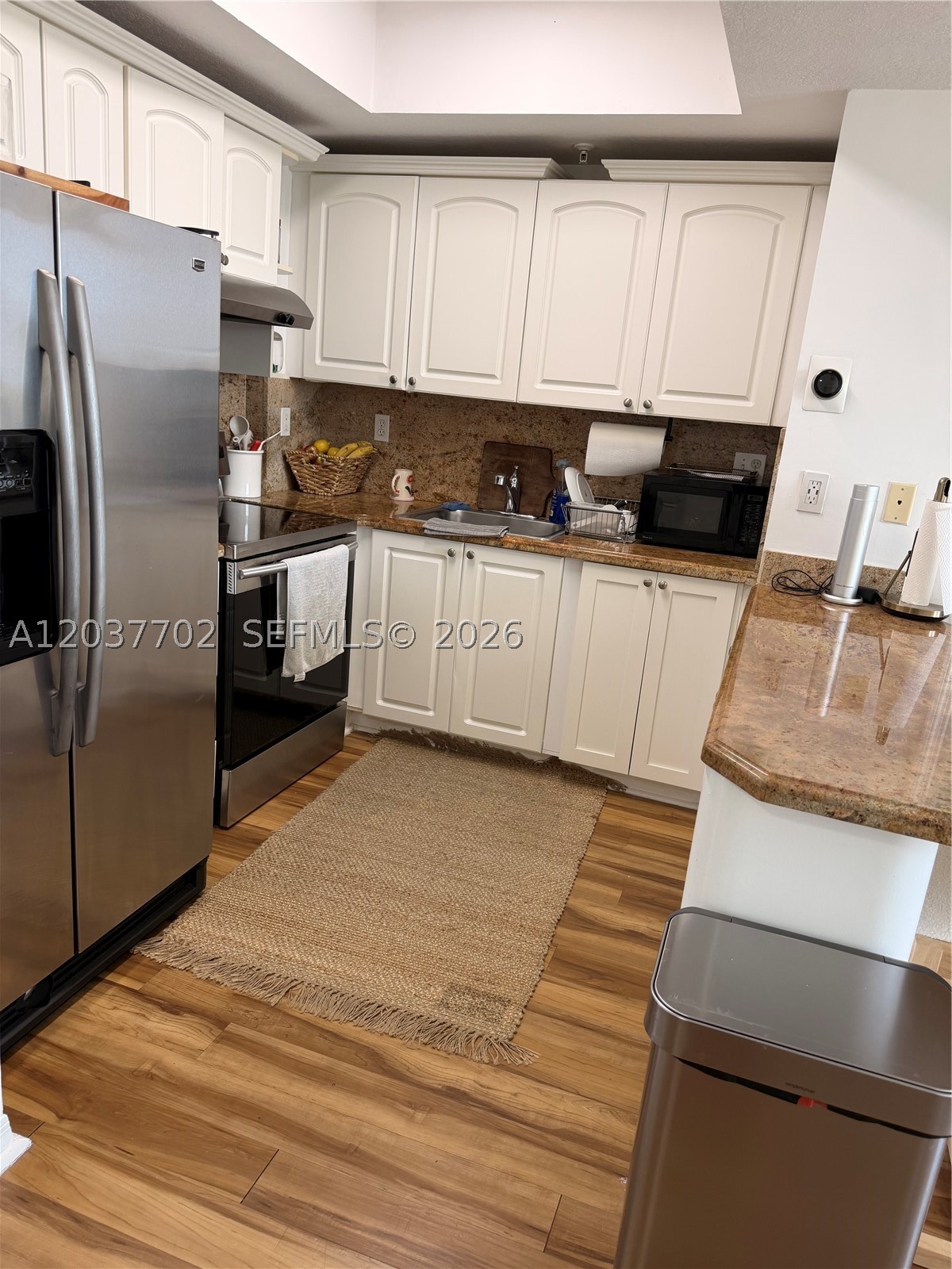 3500 Coral Way #907, Miami FL 33145