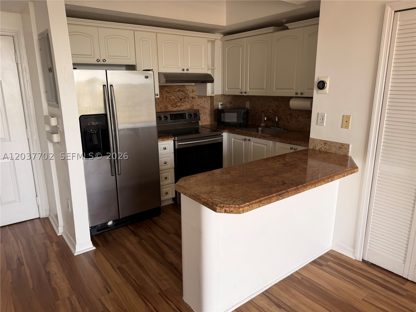 3500 Coral Way #907, Miami FL 33145