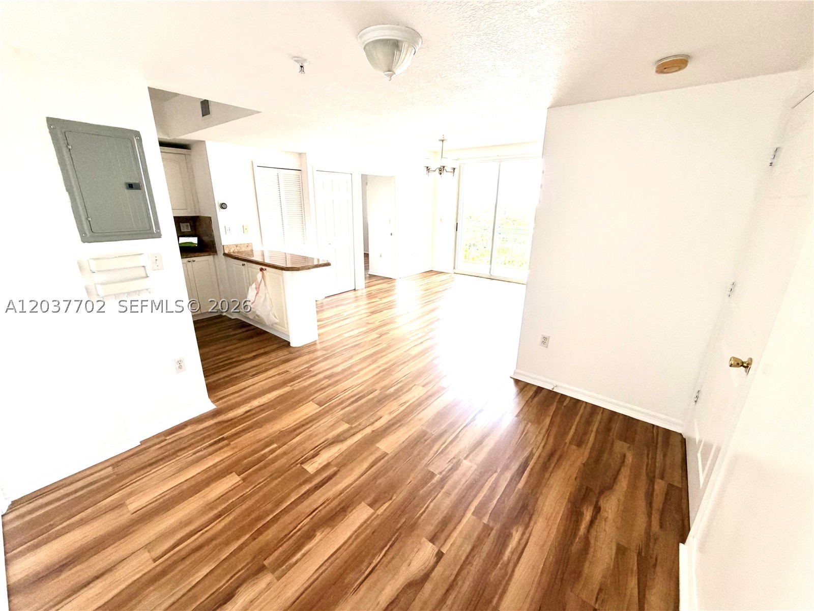 3500 Coral Way #907, Miami FL 33145