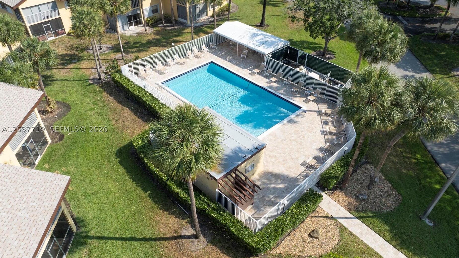8770 Azalea Ct #203, Tamarac FL 33321