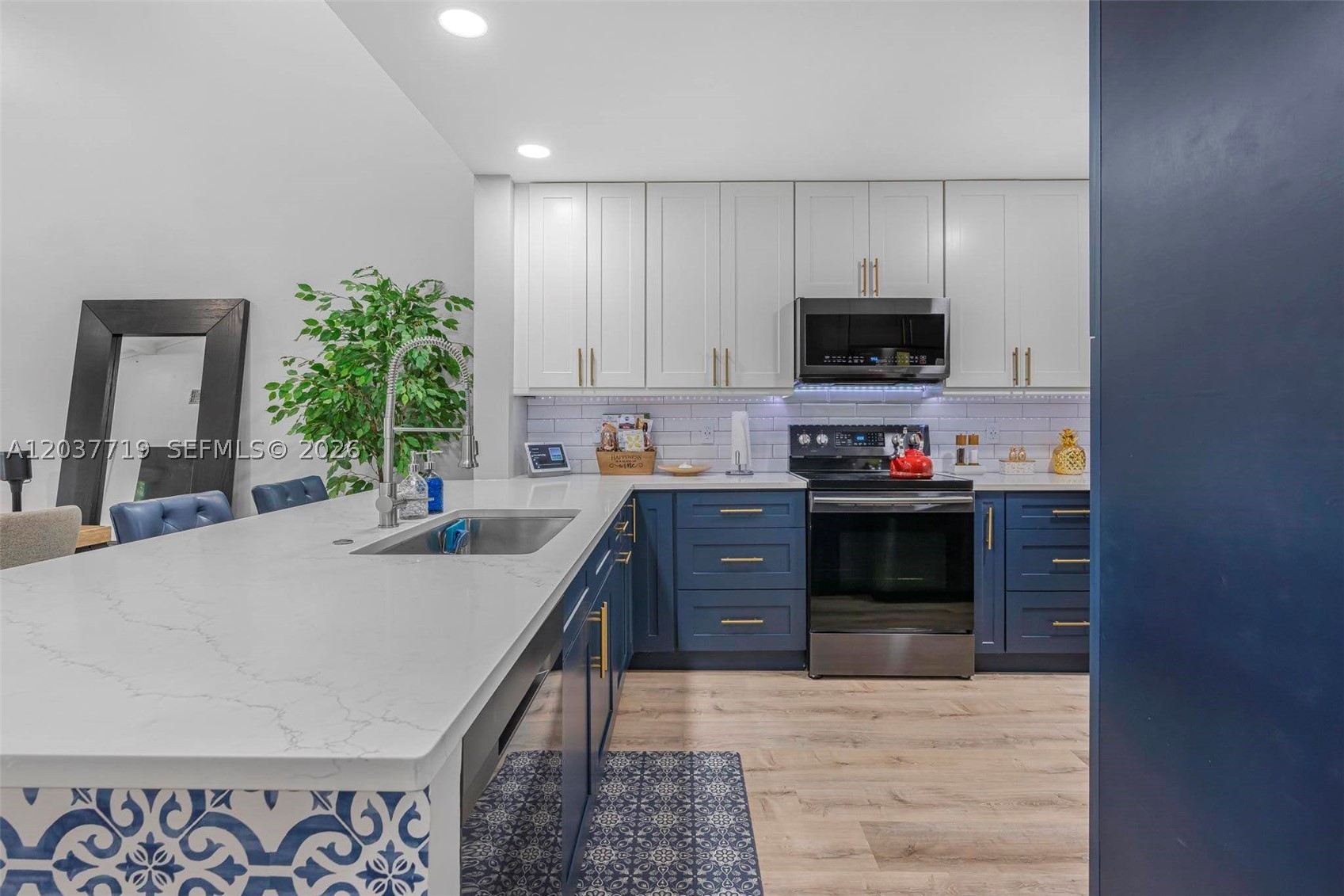 8770 Azalea Ct #203, Tamarac FL 33321