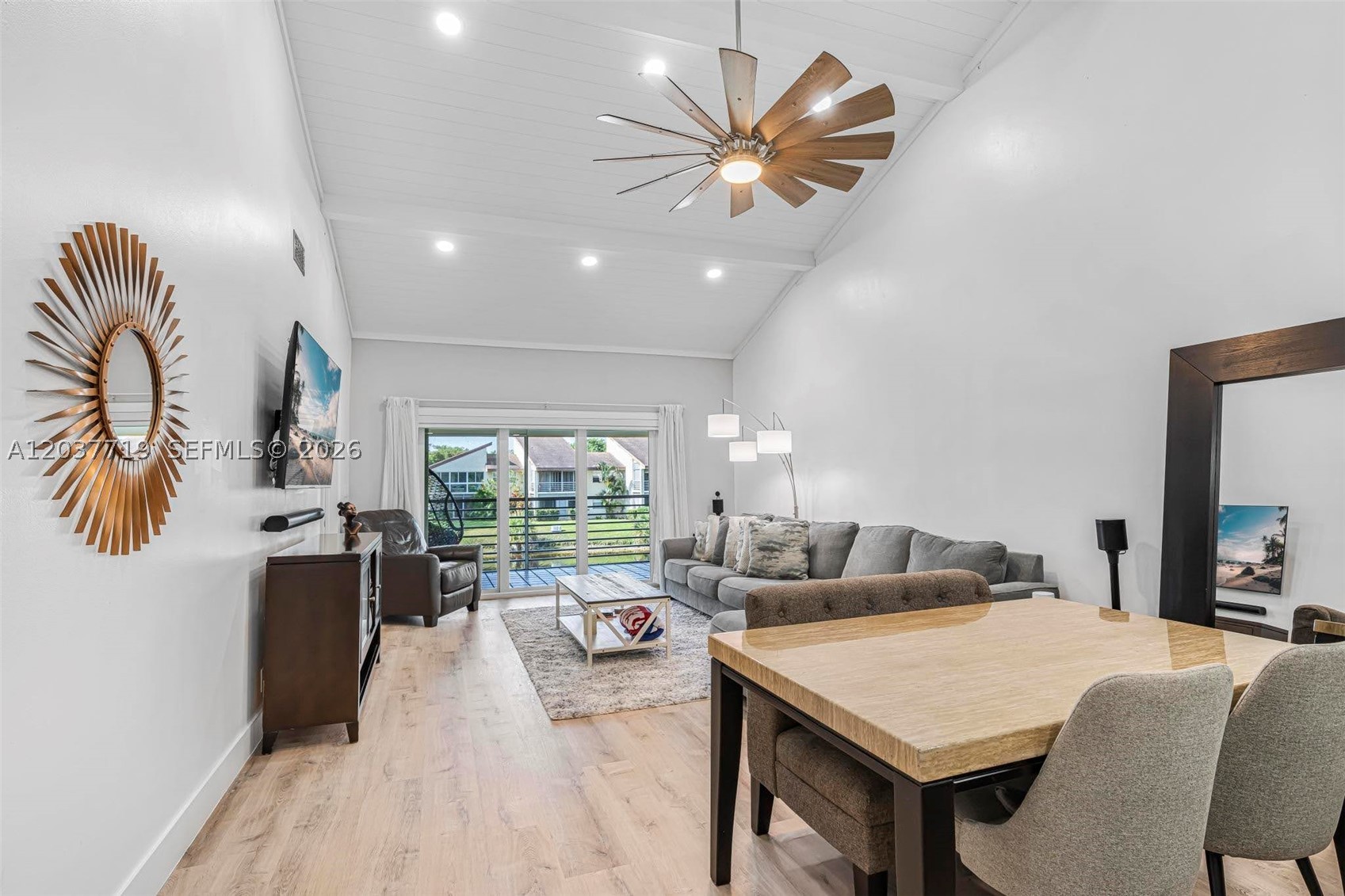8770 Azalea Ct #203, Tamarac FL 33321