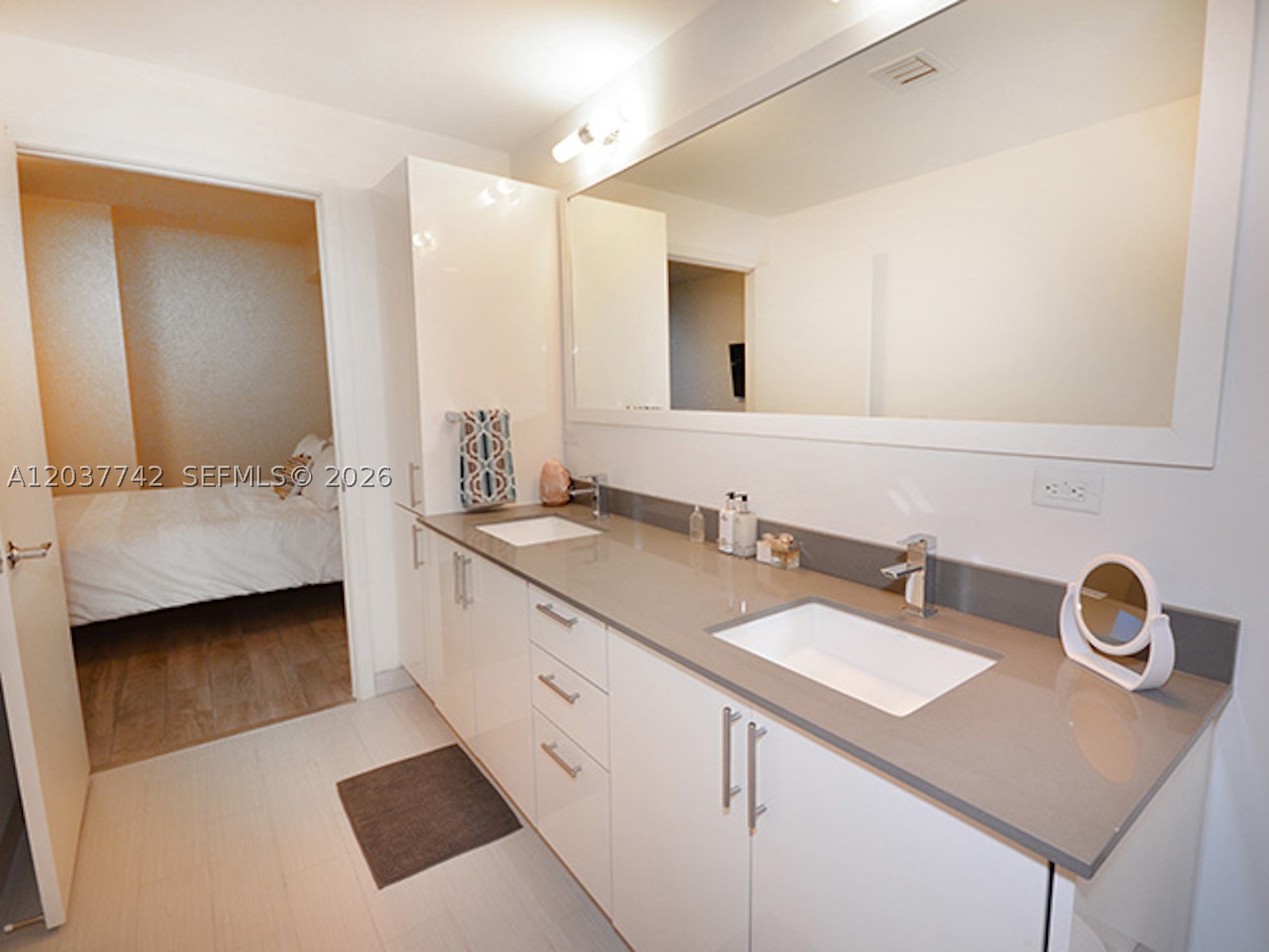 999 SW 1st Ave #1611, Miami FL 33130