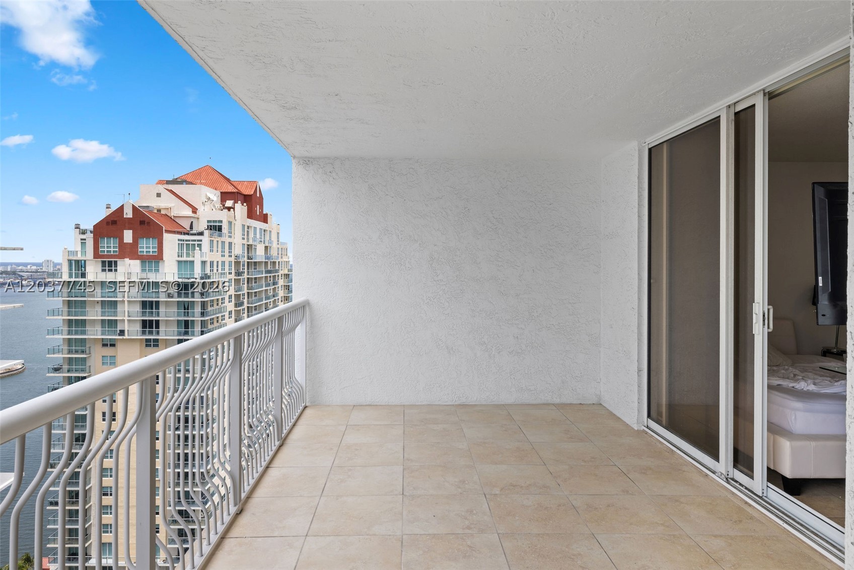 1200 Brickell Bay Dr #3714, Miami FL 33131