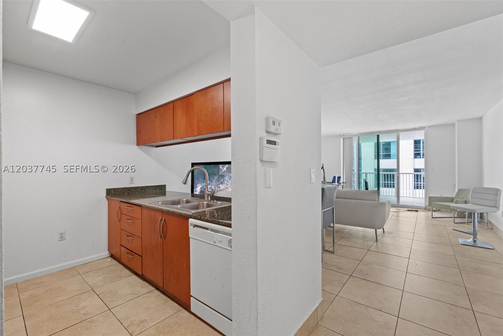 1200 Brickell Bay Dr #3714, Miami FL 33131