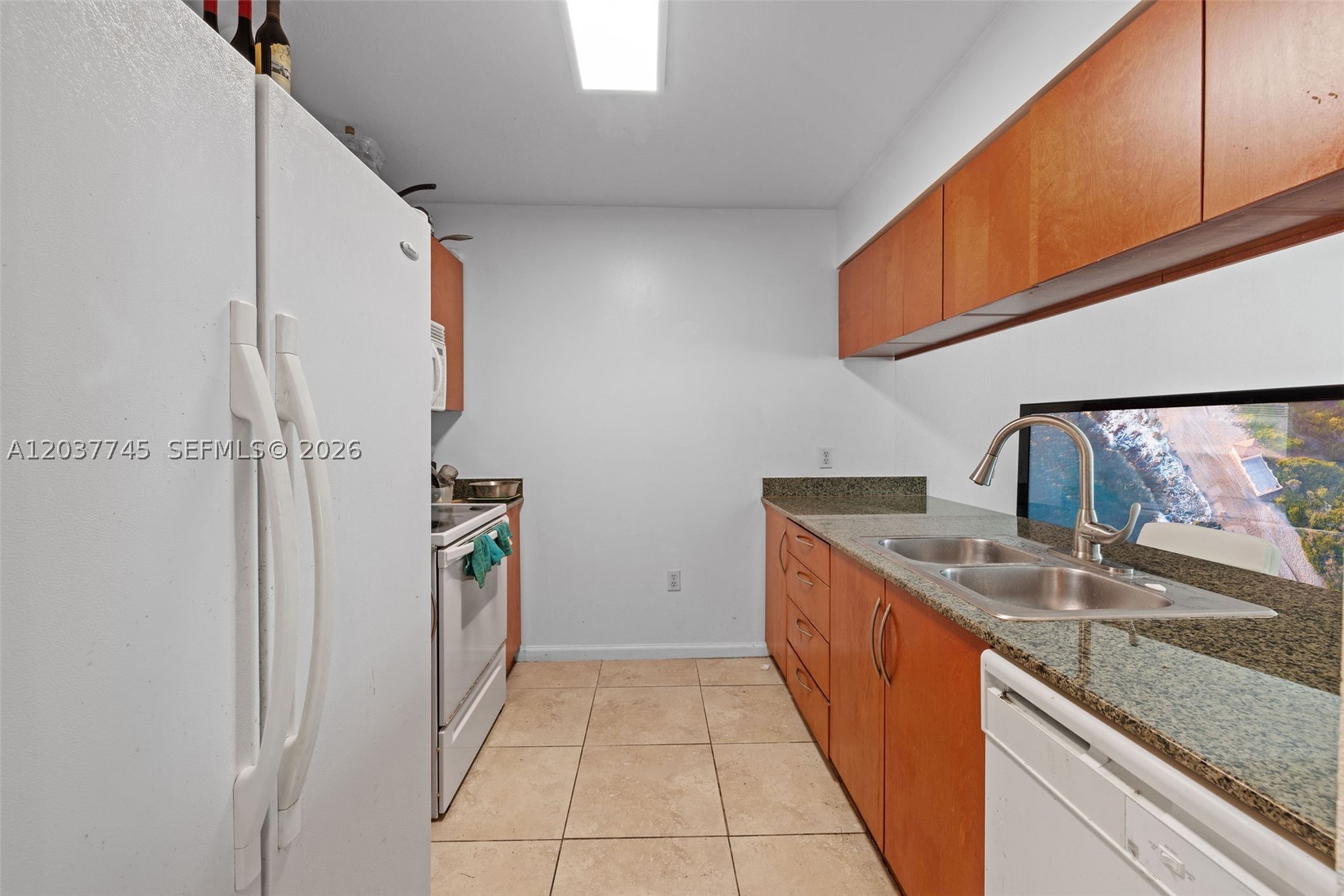1200 Brickell Bay Dr #3714, Miami FL 33131