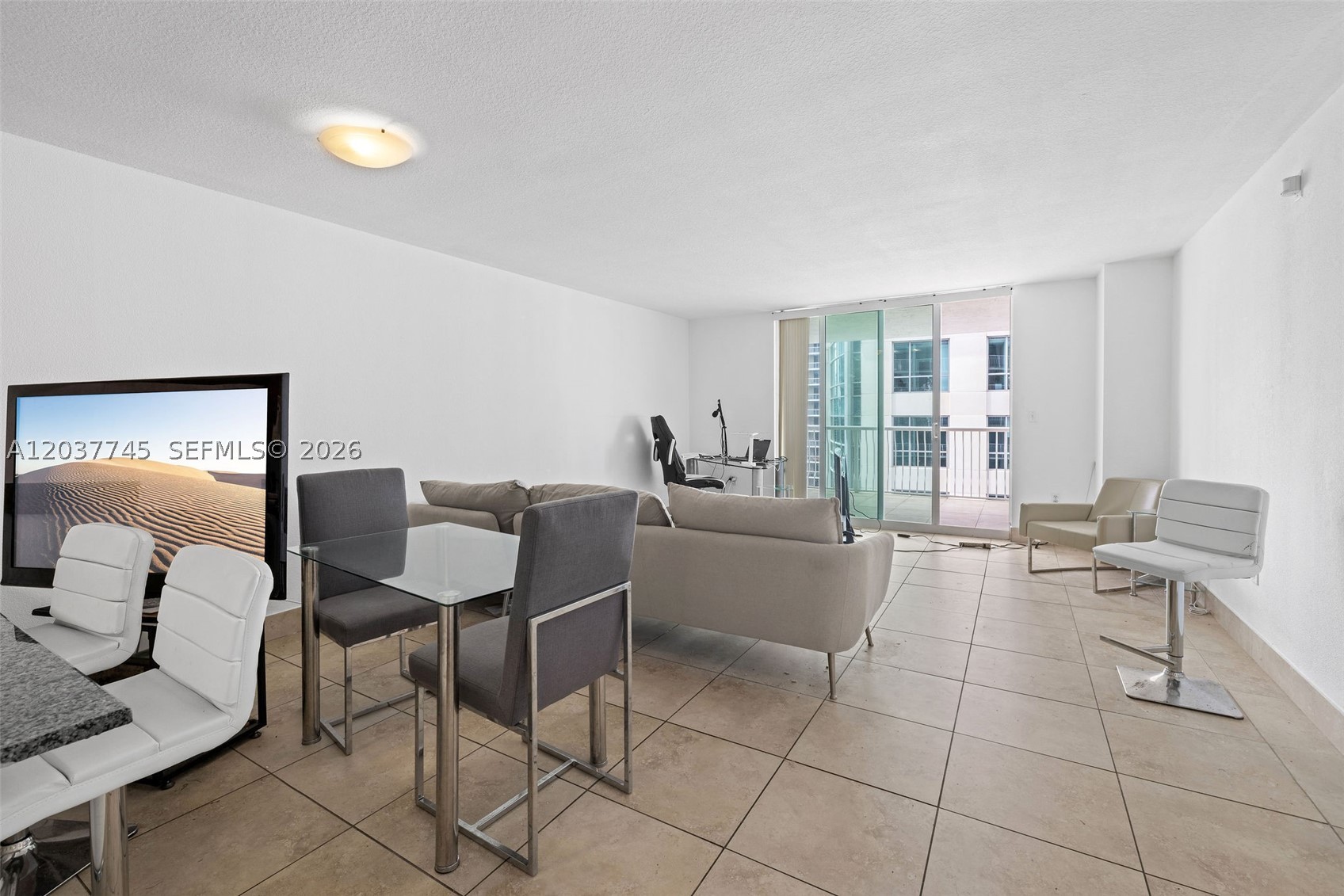 1200 Brickell Bay Dr #3714, Miami FL 33131