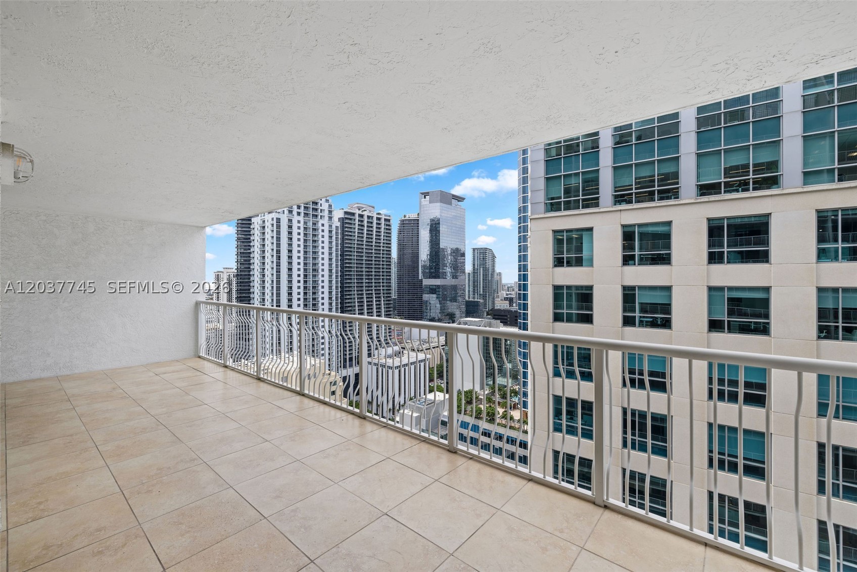 1200 Brickell Bay Dr #3714, Miami FL 33131