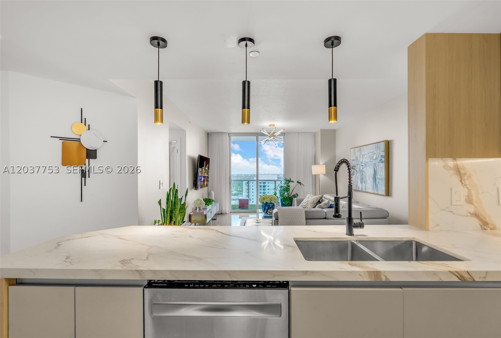 1250 S Miami Ave #2305, Miami FL 33130