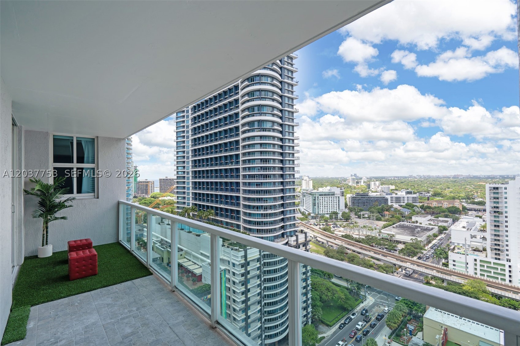 1250 S Miami Ave #2305, Miami FL 33130