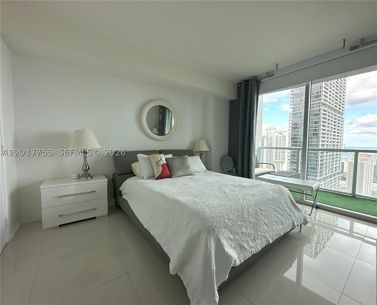 500 Brickell Ave #3302, Miami FL 33131