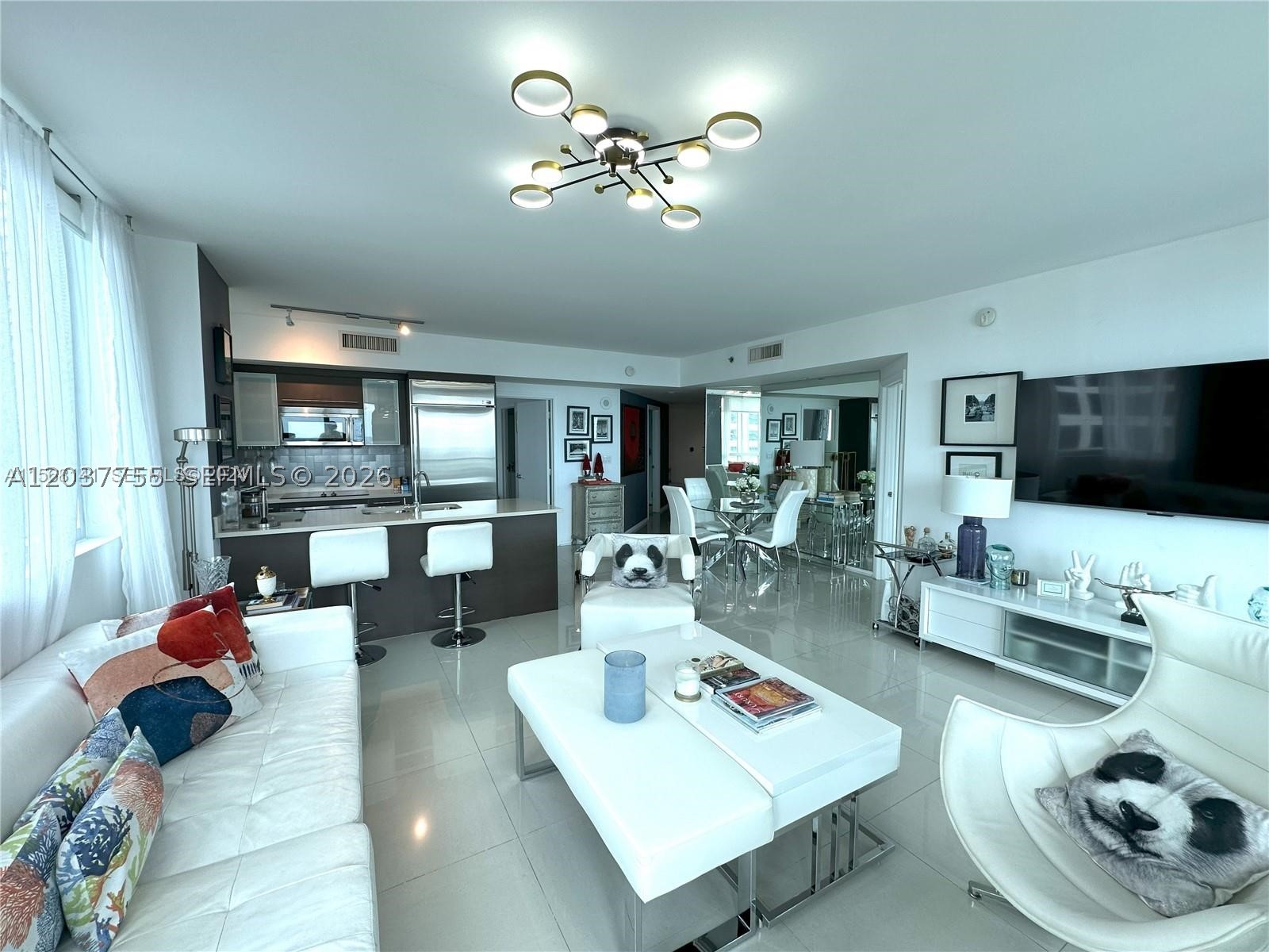 500 Brickell Ave #3302, Miami FL 33131