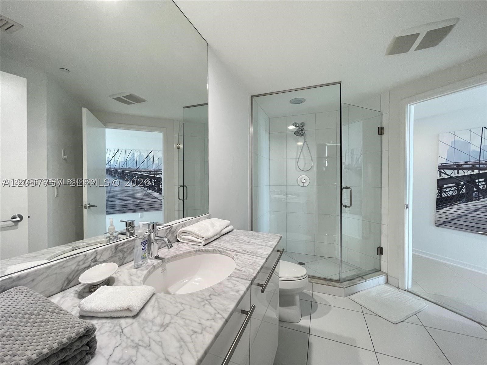 500 Brickell Ave #2102, Miami FL 33131