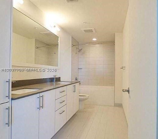 999 SW 1st Ave #1511, Miami FL 33130